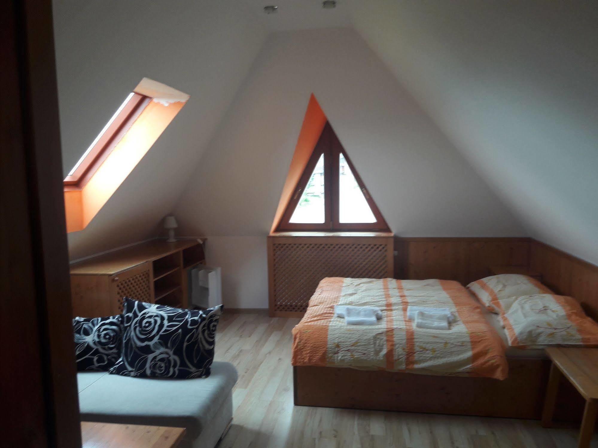 Hotel Lidicka Bouda Pec pod Snezkou Bagian luar foto